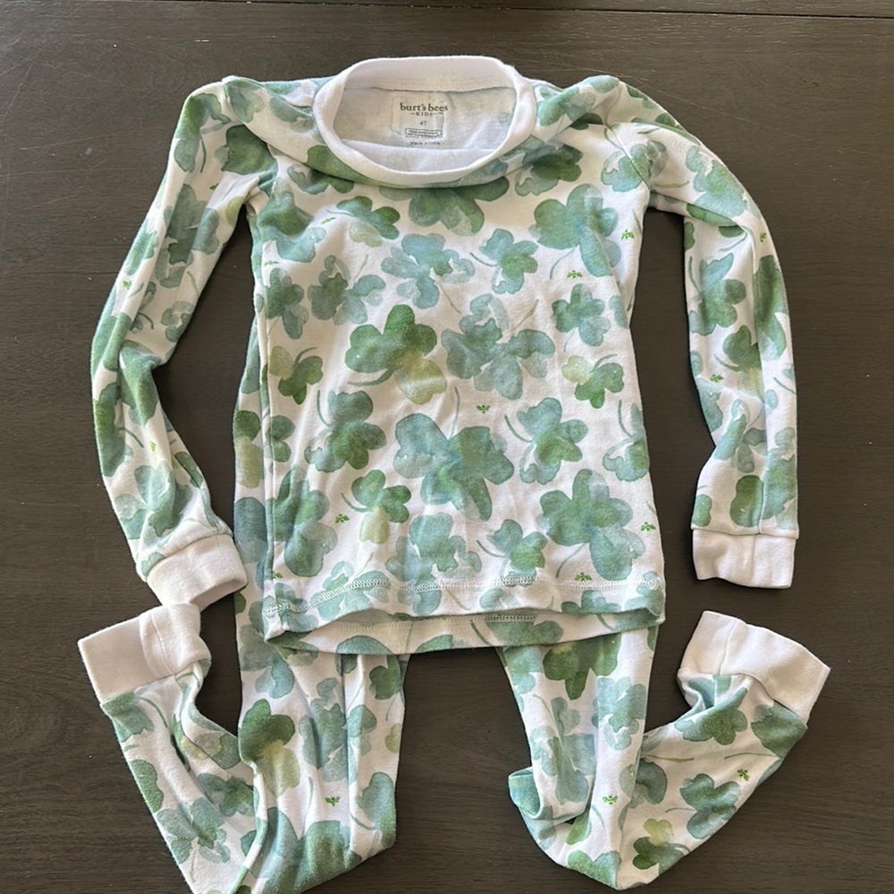 Burt's Bees Toddler Shamrock Pajama Sets
